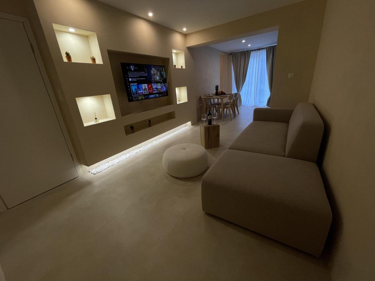 Cozy Apartment Matijas With Private Parking And Terrace Сплит Екстериор снимка