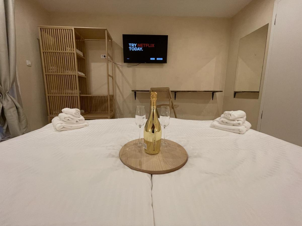 Cozy Apartment Matijas With Private Parking And Terrace Сплит Екстериор снимка