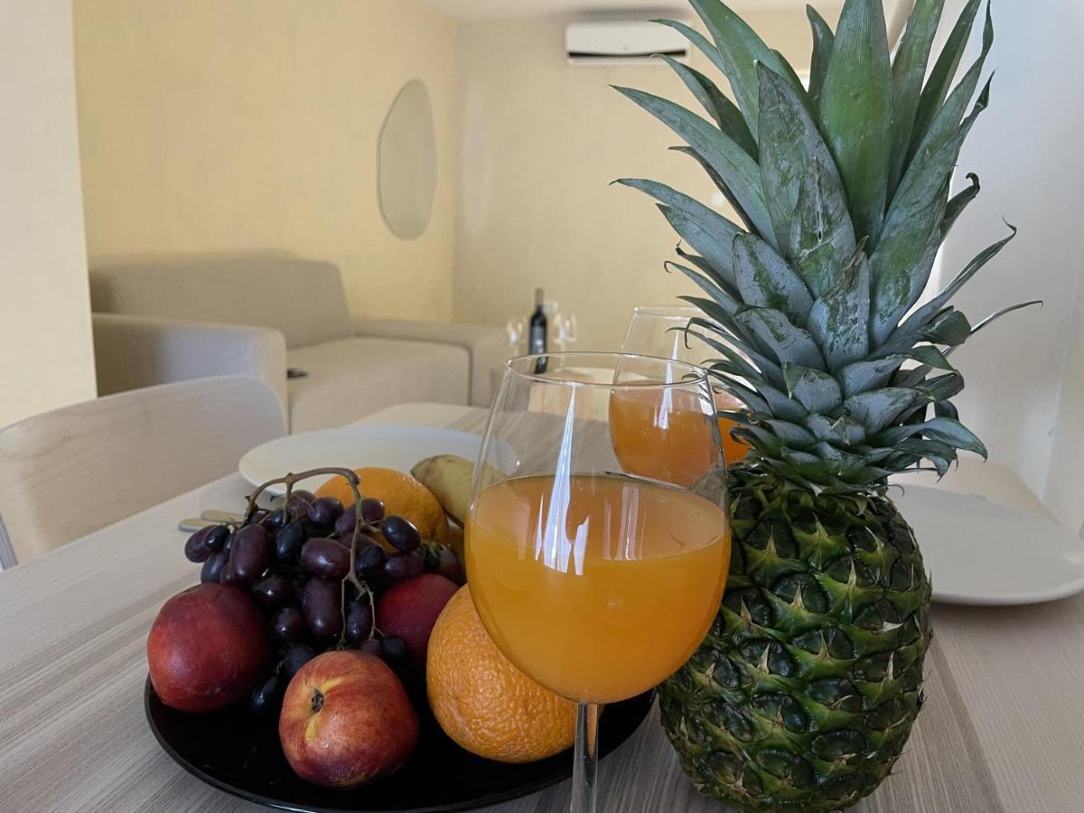 Cozy Apartment Matijas With Private Parking And Terrace Сплит Екстериор снимка