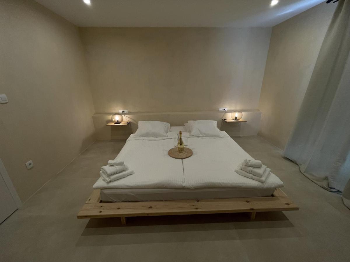 Cozy Apartment Matijas With Private Parking And Terrace Сплит Екстериор снимка