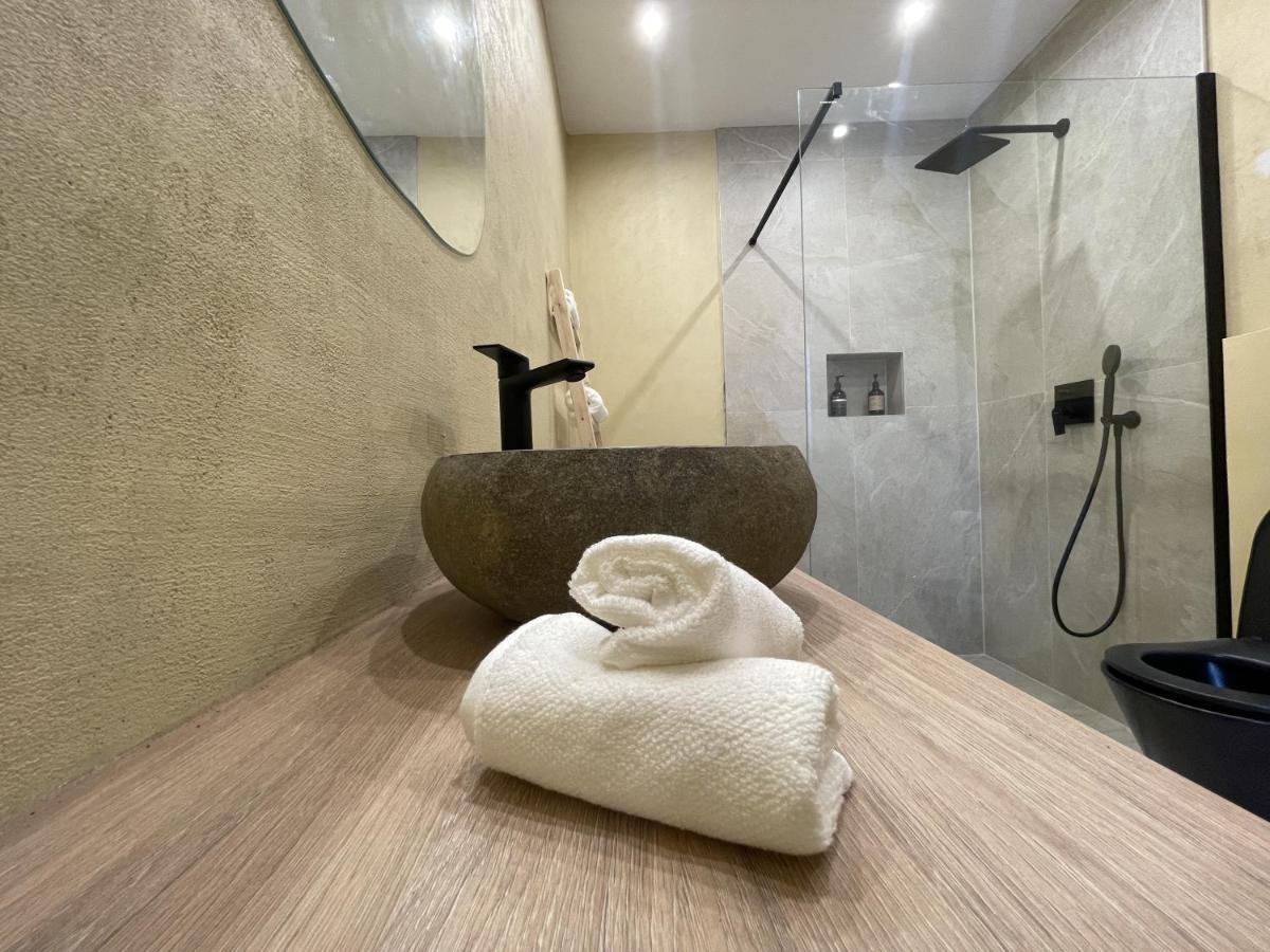 Cozy Apartment Matijas With Private Parking And Terrace Сплит Екстериор снимка